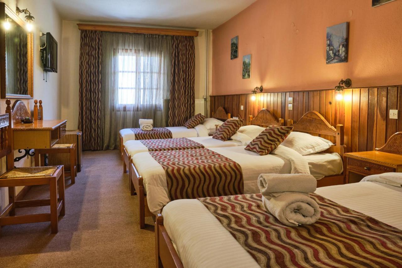 מצובון Hotel Victoria מראה חיצוני תמונה