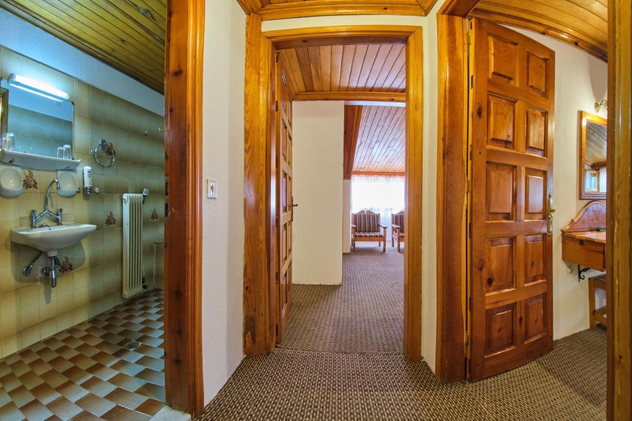 מצובון Hotel Victoria מראה חיצוני תמונה
