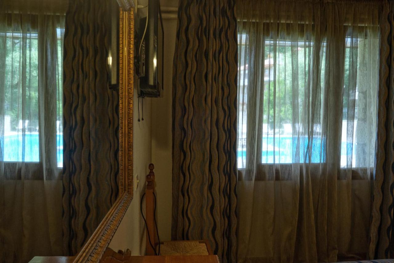 מצובון Hotel Victoria מראה חיצוני תמונה